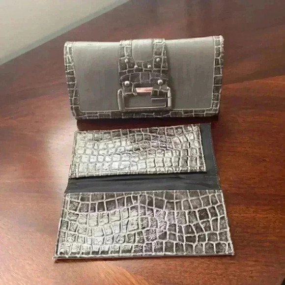 Guess Wallet & Cheque Book Holder Grey Faux Leather Vegan Croc Embossed - Picture 8 of 16
